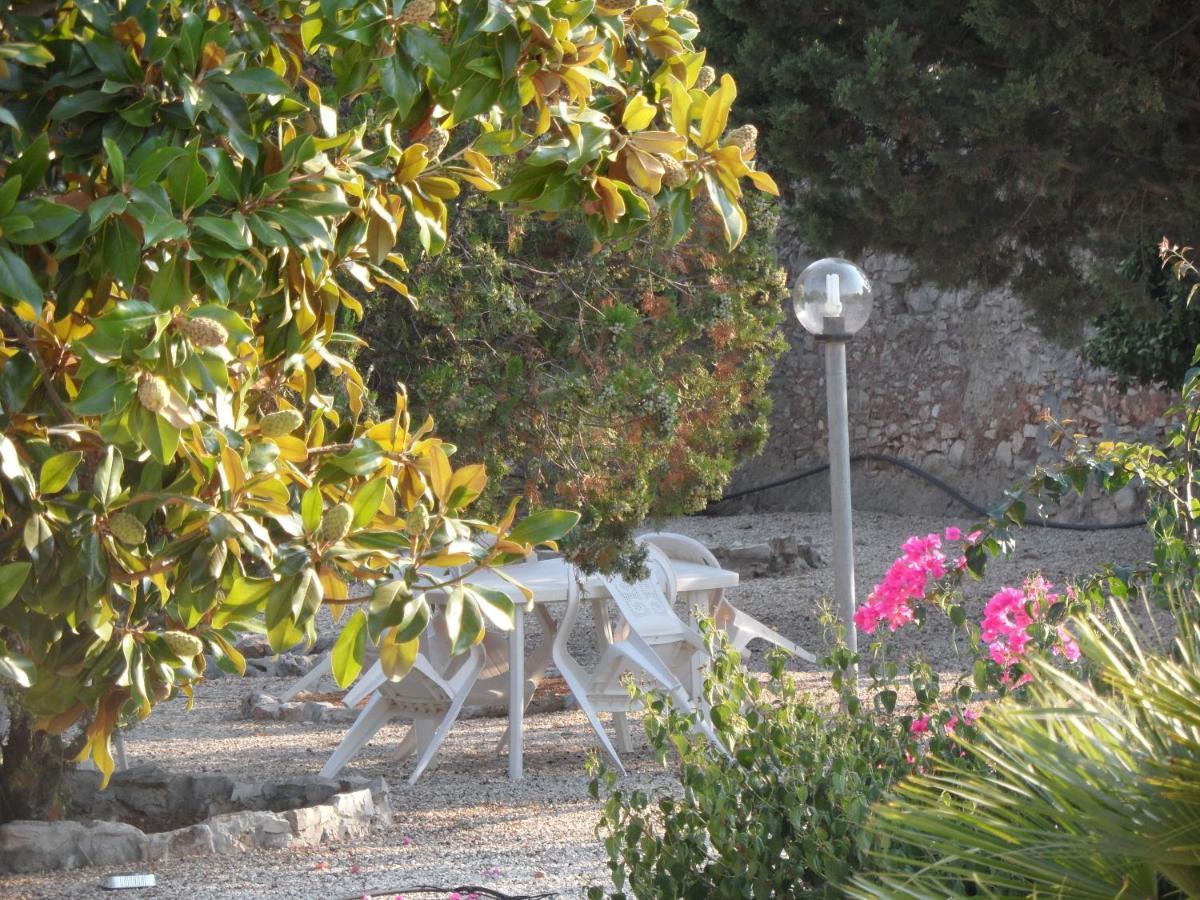 Azienda Agrituristica Masseria Campi サン・ヴィート・デイ・ノルマンニ エクステリア 写真